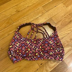 Victoria's Secret Strappy Back Bra in Retro Print SIZE MEDIUM. 
Id118